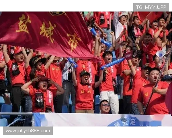 足球明星队携手打造精彩广告图片展现激情与梦想的完美结合 足球明星队携手打造精彩广告图片展现激情与梦想的完美结合