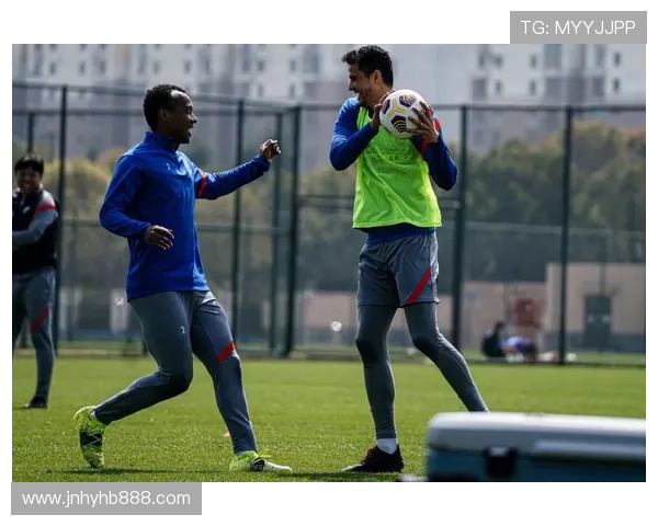 重庆羽毛球队的转型之路:从传统强队到现代竞技新标杆的蜕变之旅 重庆羽毛球队的转型之路:从传统强队到现代竞技新标杆的蜕变之旅