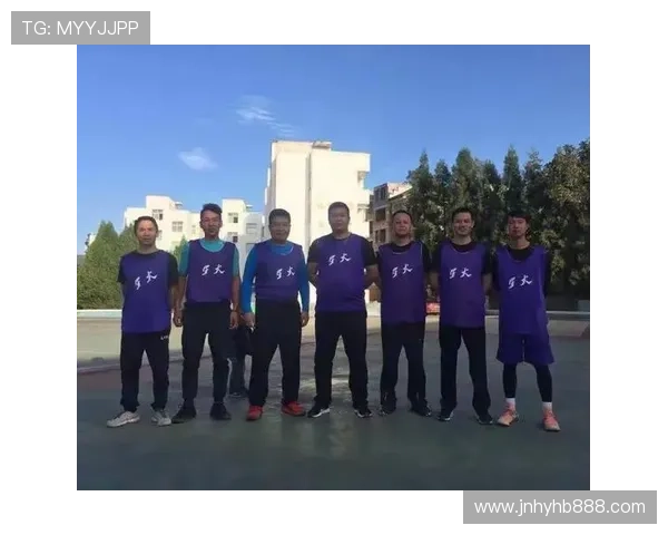 重庆篮球队的团队协作精神与战术配合探讨