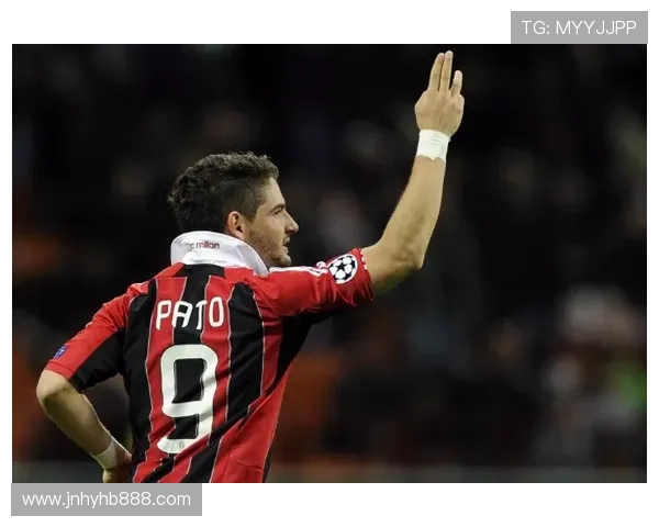 各个号码背后的足球明星故事与传奇成就解析